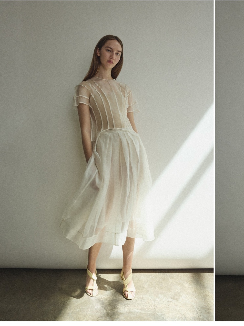 Kamperett 100% silk Brise Alabaster Layered Skirt — Small